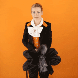 giphy-4-May-18-2022-09-02-38-26-PM